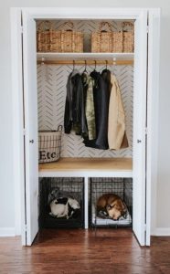 dimensions of a standard bedroom closet