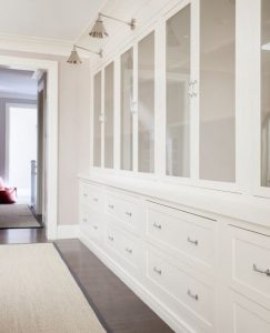 dimensions of standard bedroom closet