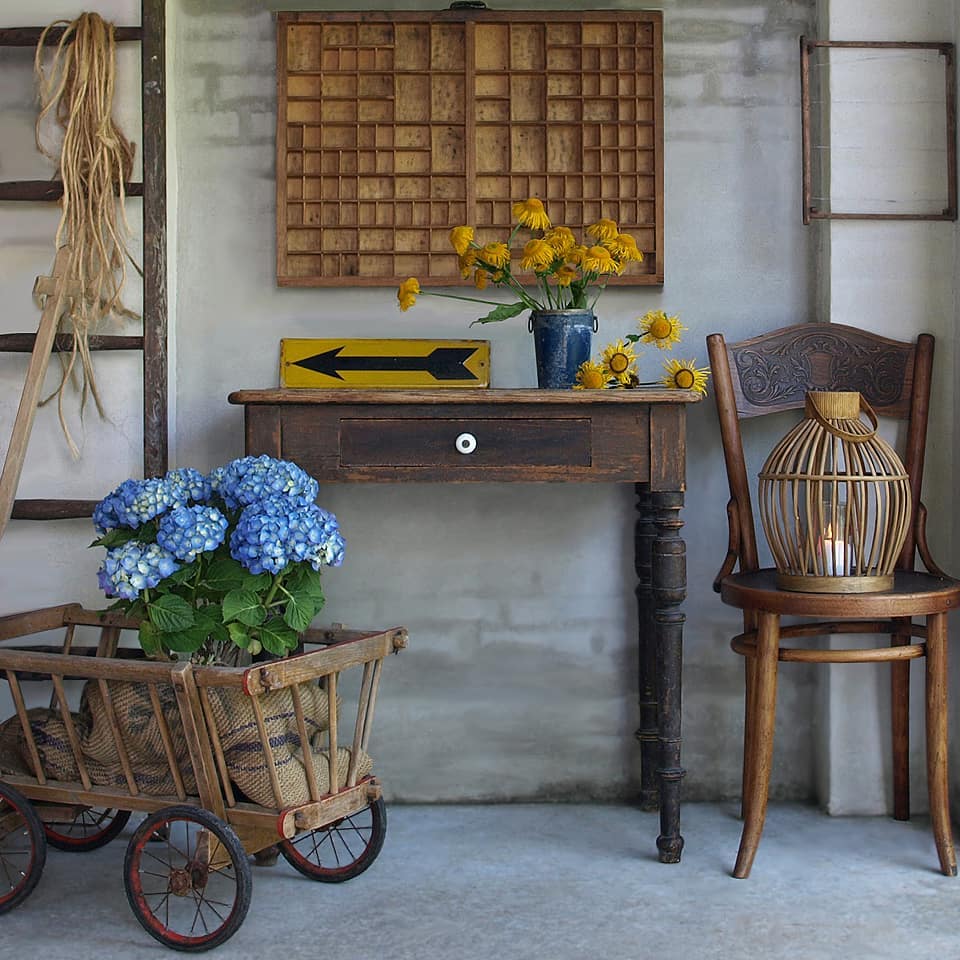 Vintage Kitchen Table And Chairs