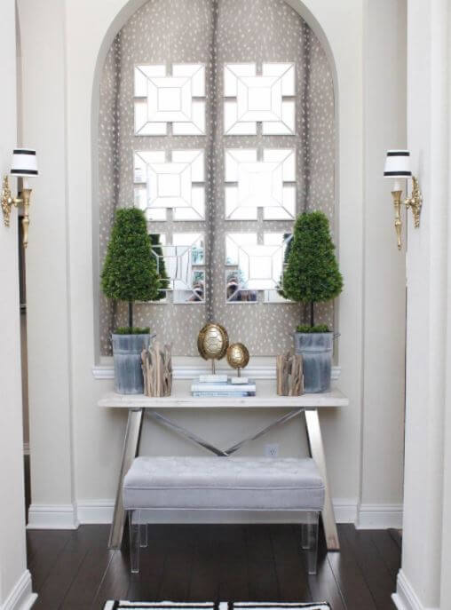 how to decorate mudroom